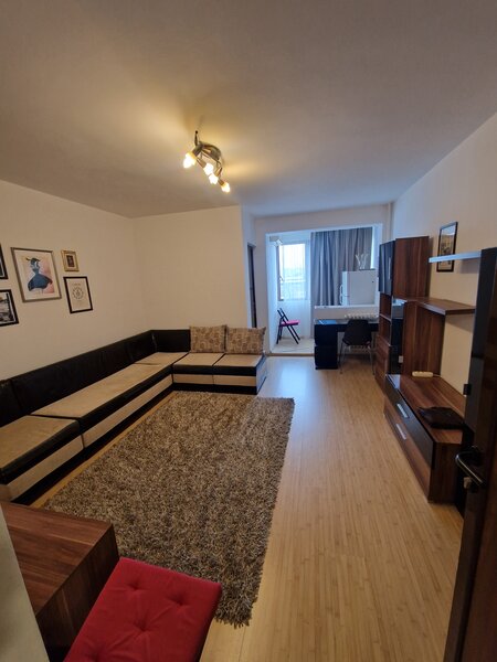 Iancului, Obor chiar langa metroul Iancului, langa Liceul Hasdeu